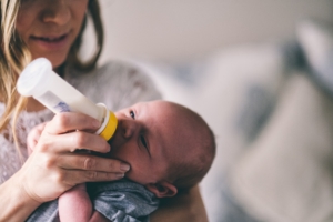 baby-feeding-from-bottle